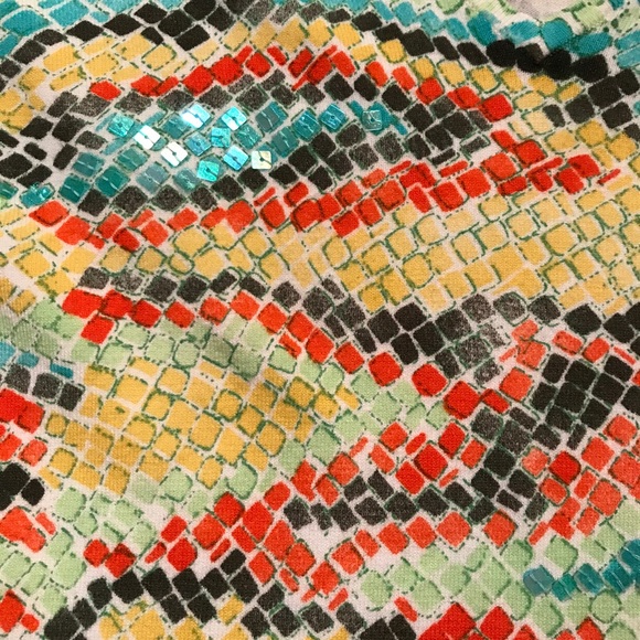 Cache sequenced sweater - Picture 3 of 5